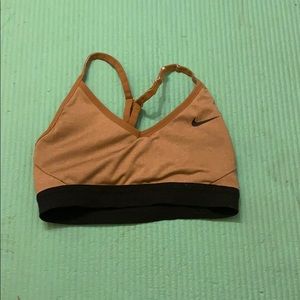 Women’s Nike xs sports bra